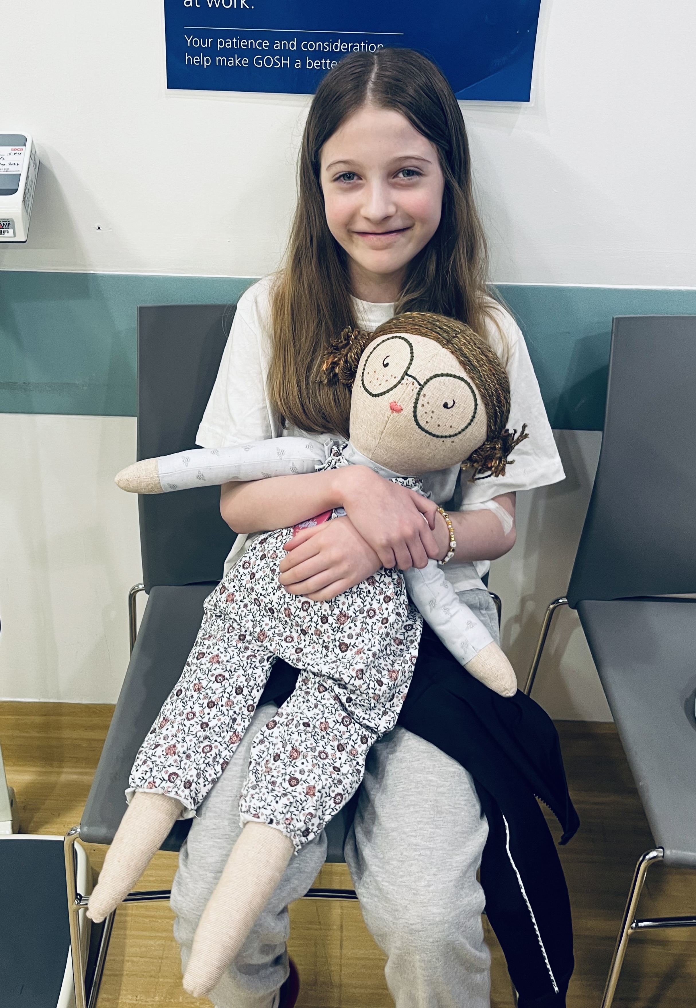 11-year-old Sophie from Poole is hoping for a double lung transplant